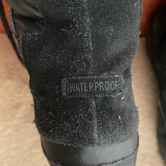 THE NORTH FACE Women’s Leather And Suede Boots Size 9 In Excellent Condition - Picture 12 of 13